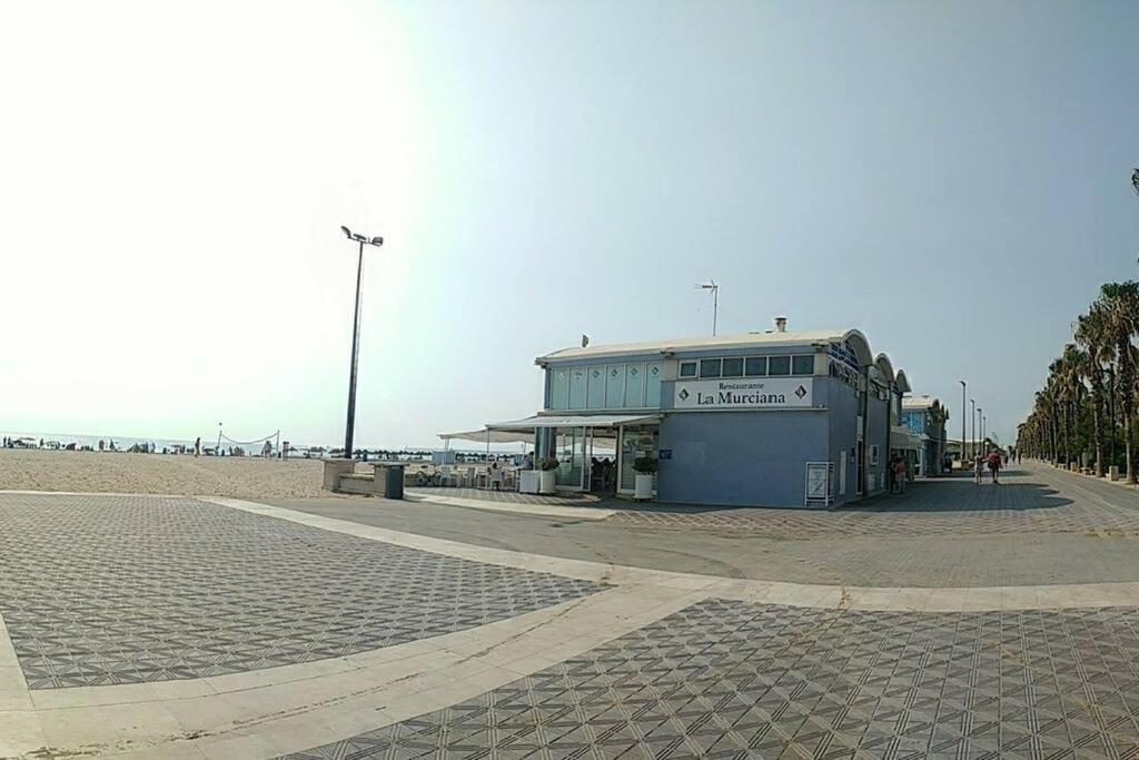 Playa Malvarrosa House Валенсия Экстерьер фото